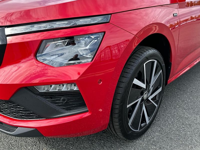 Škoda Kamiq 1,5 TSI / 110 kW Drive Extra D - fotka 17 z 23