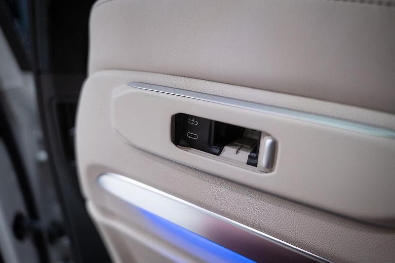 BMW X7 (2023) 40D 250KW M-SPORT MASÁŽE TAŽNÉ - fotka 25 z 49