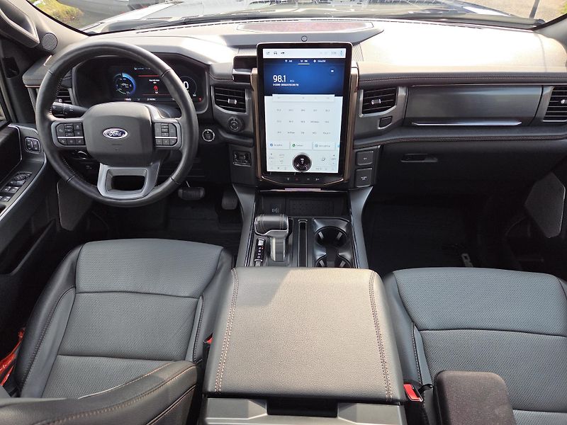 Ford F-150 (2023) ELEKTRO - LIGHTNING - fotka 8 z 19