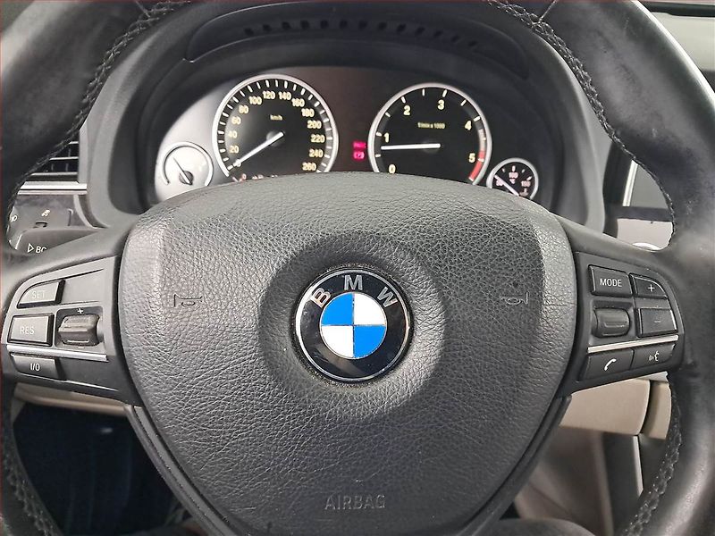 BMW Řada 5 (2010) 530d xDrive GT, 4X4, Automat - fotka 20 z 24