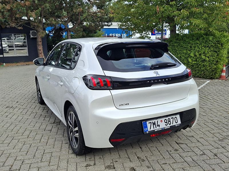 Peugeot 208 (2020) Allure 1.2 74 kW EAT8  - fotka 5 z 12