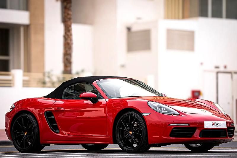 Porsche 718 (2022) Otevřený roadster - fotka 2 z 13