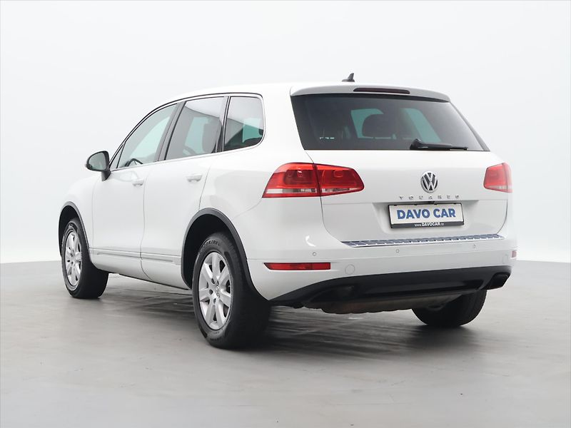 Volkswagen Touareg 3,0 TDI V6 150kW DSG 4M Kůže - fotka 5 z 28