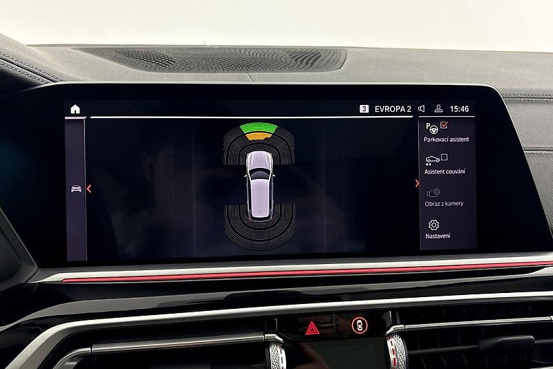 BMW X7 xDrive30d - fotka 26 z 28