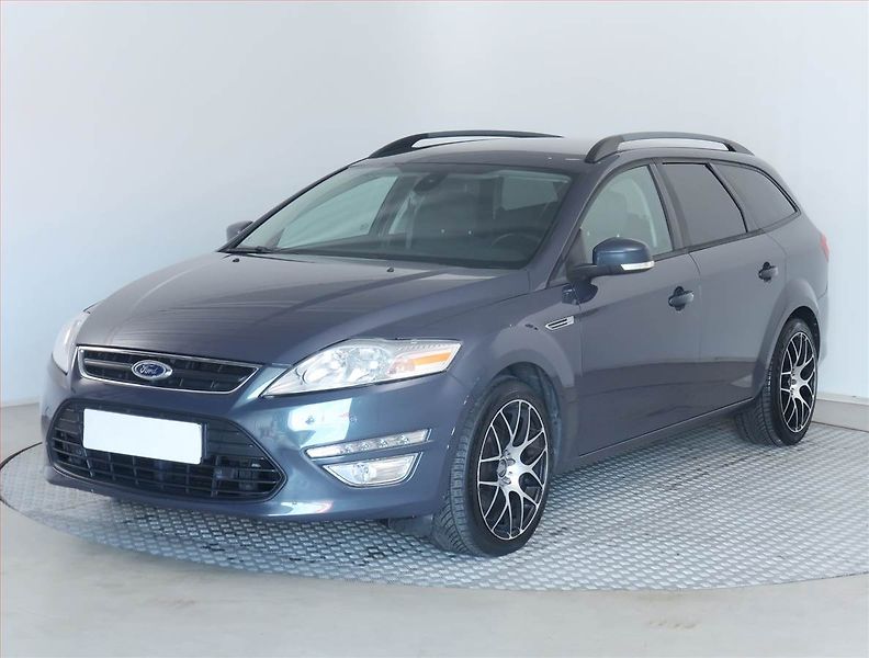 Ford Mondeo (2011) 1.6 TDCi, Tempomat - fotka 2 z 15