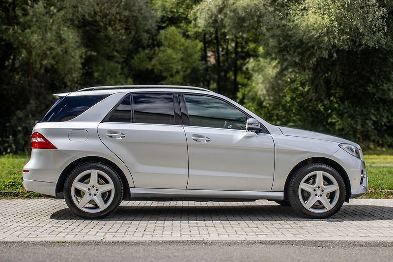 Mercedes-Benz Třídy M - fotka 4 z 27