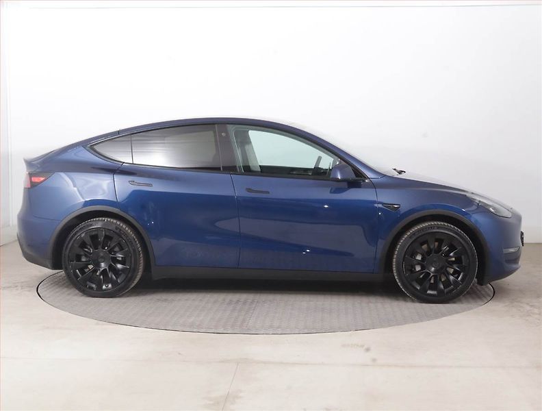Tesla Model Y (2023) Long Range AWD 79kWh, SoH 91% - fotka 6 z 22