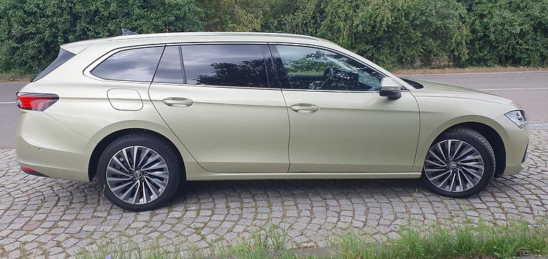 Škoda Superb (2024) 2.0tdi 142kw Dsg 4x4 L&K,ČR,1M - fotka 6 z 28