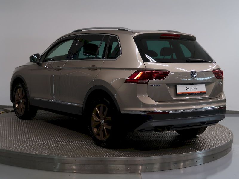 Volkswagen Tiguan (2016) HIGHLINE 2.0TDI 4x4 DSG TAŽNÉ - fotka 7 z 35