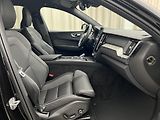 Volvo XC60 (2026) B5 AWD BLACK EDITION PLUS AUT - náhled 27