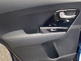 Kia Niro (2017) 1.6 GDI HEV DCT - náhled 24