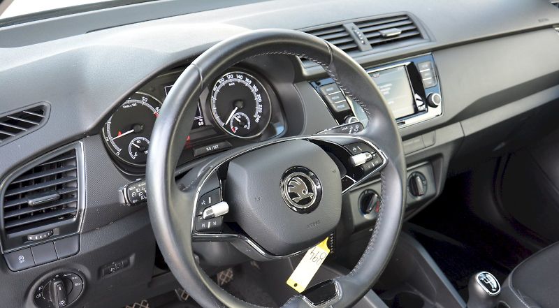 Škoda Fabia (2021) Combi 1.0 TSI 70 kW Ambition P - fotka 14 z 23