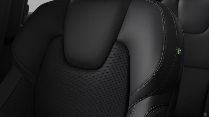 Volvo XC90 (2026) B5 AWD PLUS DARK - fotka 8 z 13