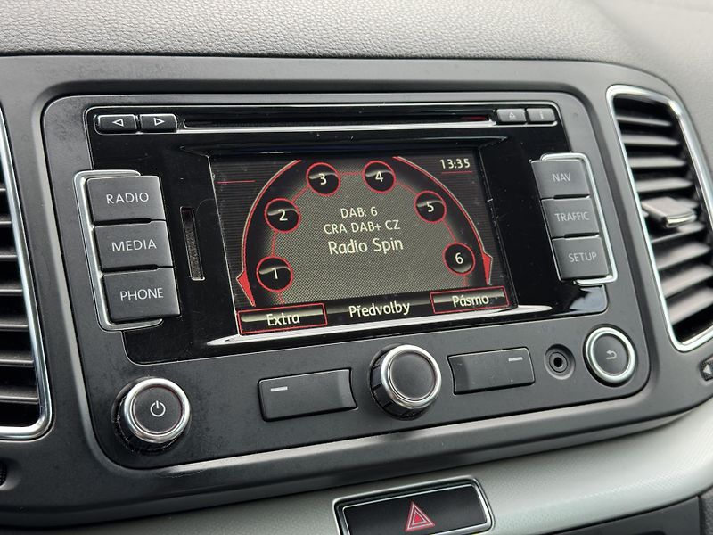 Seat Alhambra (2014) 2.0TDi MAN Style, 7míst RZV - fotka 33 z 44