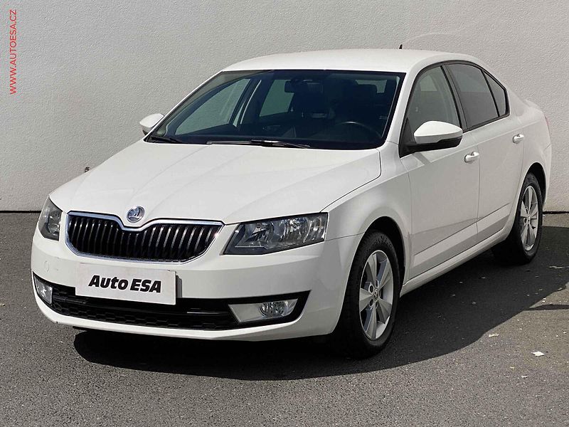 Škoda Octavia (2014) 2.0 TDi, Elegance, navi, - fotka 3 z 19