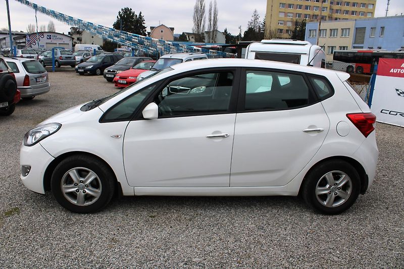 Hyundai ix20 (2015) 1,6 CRDI KLIMA KOUPENO CZ ALU - fotka 4 z 17