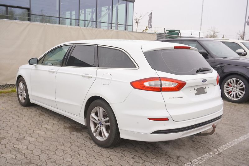 Ford Mondeo (2016) 1.5i 118 kW ECOBOOST AUTOMAT - fotka 6 z 22