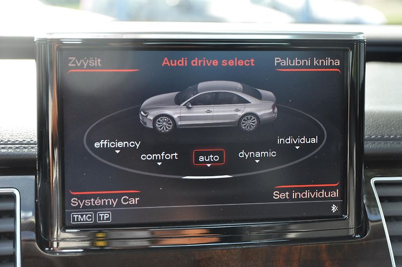 Audi A8 3.0TDi 193kW 4x4 - fotka 13 z 22