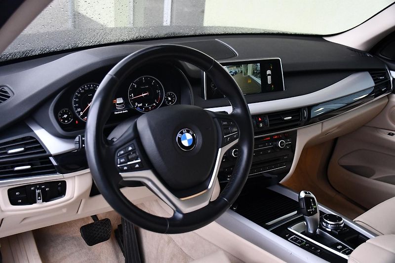 BMW X5 xDrive40d  K360°ACC ČR - fotka 15 z 38