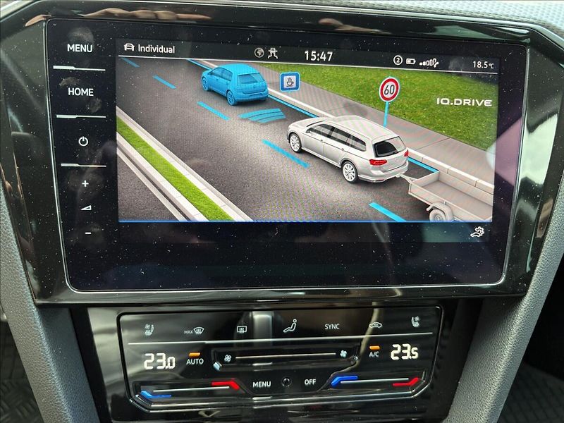 Volkswagen Passat 2,0 TSI 206 KW 4M AUT ALLTRACK - fotka 19 z 36