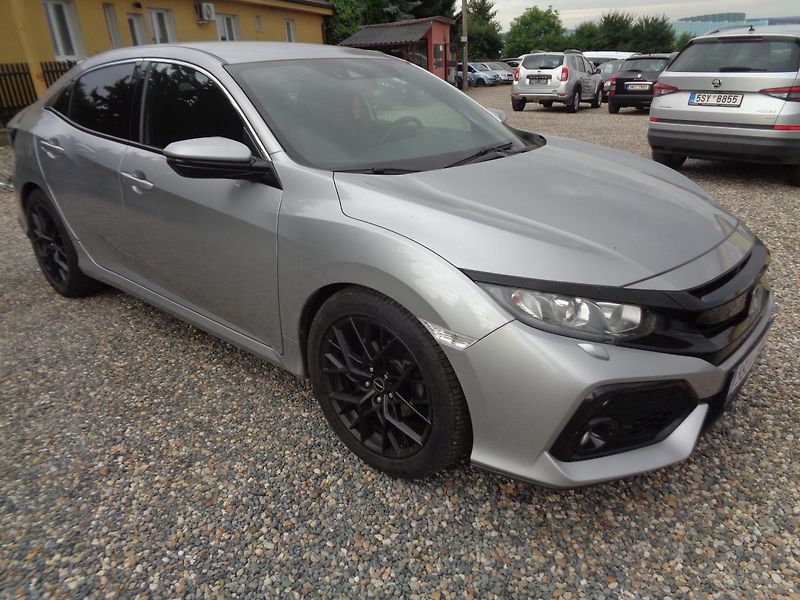 Honda Civic 1,0 - fotka 3 z 18