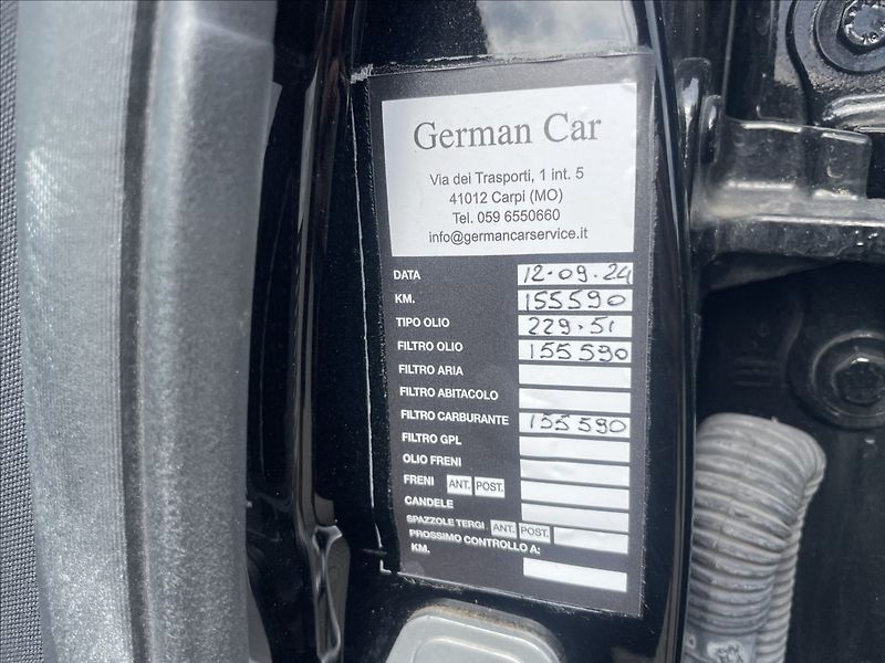 Mercedes-Benz CLS 2,2 250d 4-Matic 150kw GPS LED - fotka 24 z 35