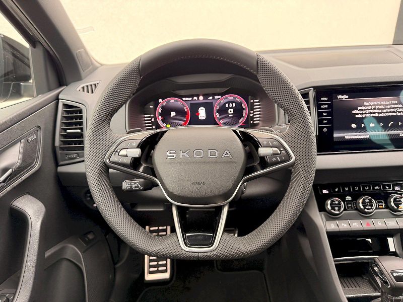 Škoda Karoq (2025) SPORTLINE TSI 1.5/110KW 7AP - fotka 30 z 35
