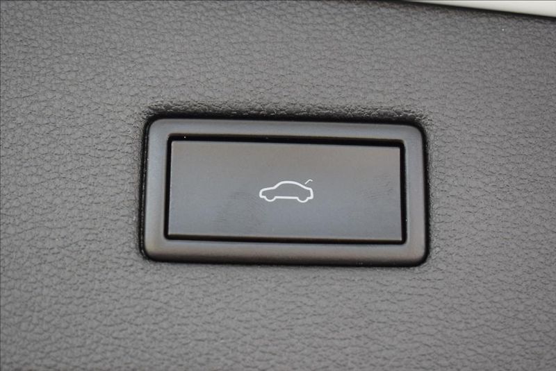 Volkswagen Tiguan 2,0 TDI, DSG,Head Up,Virtual, - fotka 15 z 55