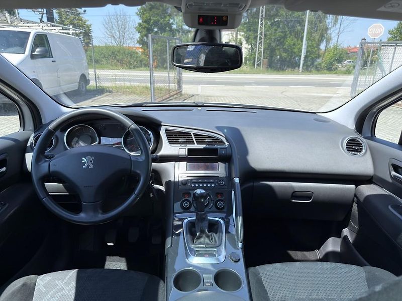 Peugeot 3008 1.6i 88 kW panorama - fotka 8 z 18