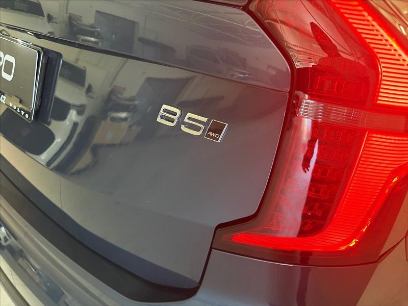 Volvo XC90 (2026) B5 Ultra Dark 2469 - fotka 14 z 14