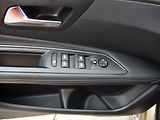 Peugeot 3008 (2017) 1.6 HDi, Allure, navi, +kola - náhled 17