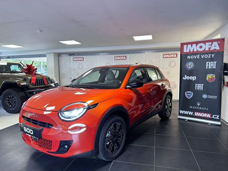 Fiat 600 (2026) 1.2 Turbo 100k MT6 Icon *193* - fotka 3 z 19