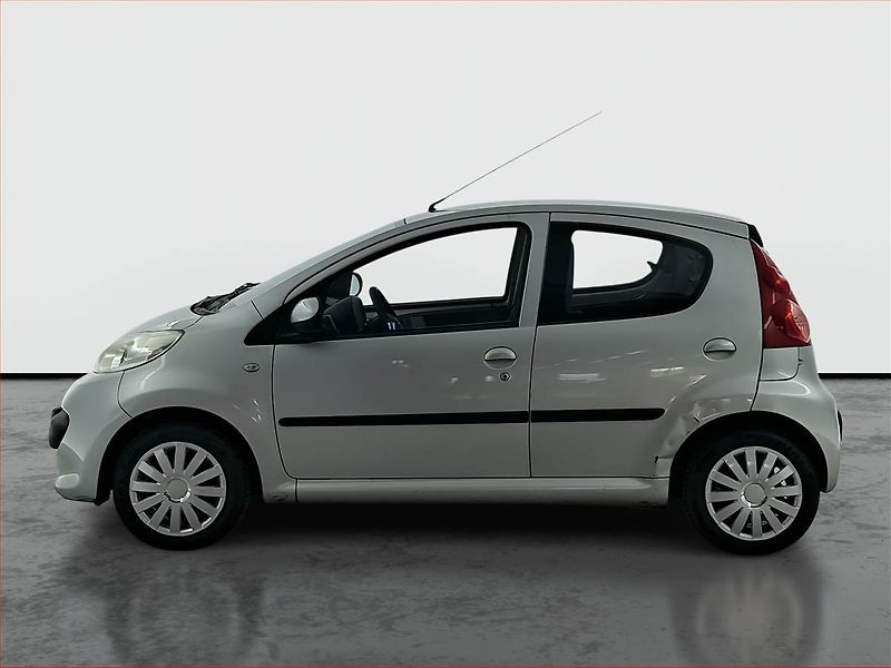 Peugeot 107 (2007) 1.0, levný provoz - fotka 3 z 16