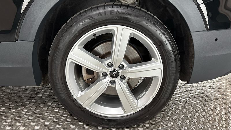 Audi e-tron 55 AUT Quattro - fotka 19 z 26