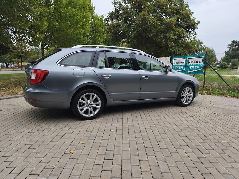Škoda Superb 2.0 tdi Ambition - fotka 10 z 26