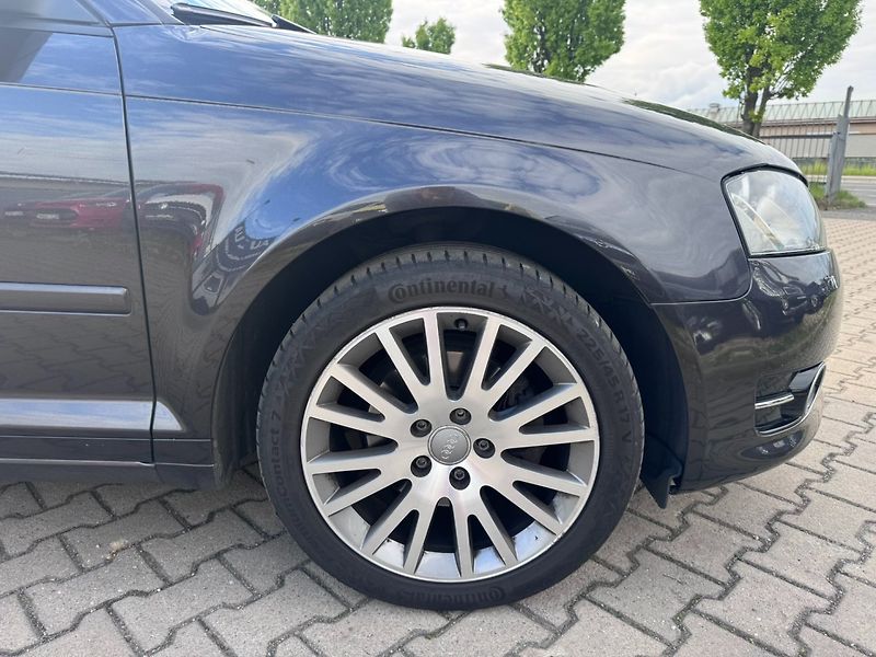 Audi A3 (2011) 2,0 TDI 103 KW 2. MAJ 2X KOLA - fotka 16 z 49