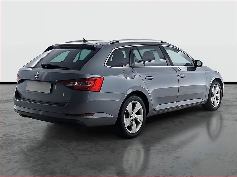 Škoda Superb (2015) 2.0 TDI, Navi, Bi-Xenony - fotka 5 z 19