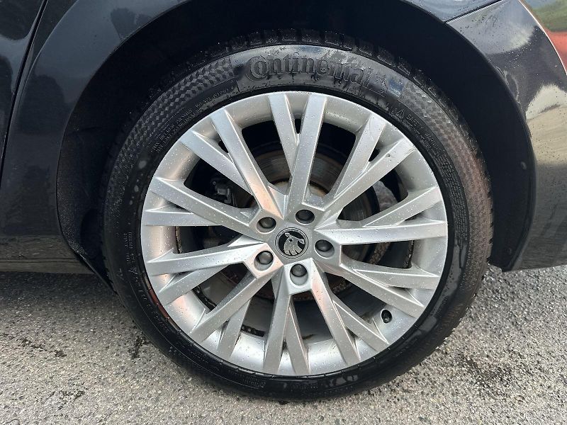 Škoda Superb (2023) Combi 2.0 TDI DSG Style - fotka 30 z 34