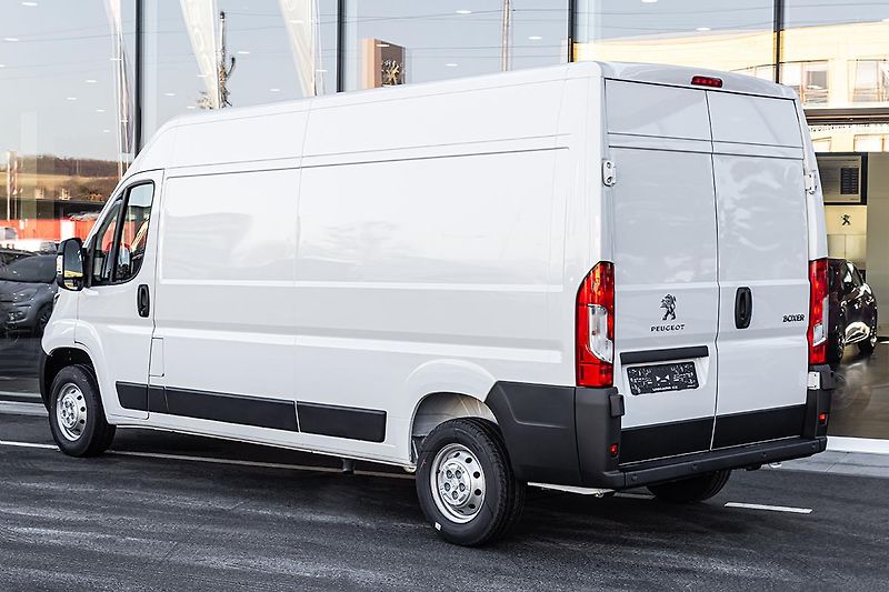 Peugeot Boxer (2026) 2,2 Furgon 3500 L3H2 180k HDi - fotka 9 z 10