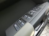 Land Rover Defender (2026) 110 X-Dynamic SE P425          - náhled 12