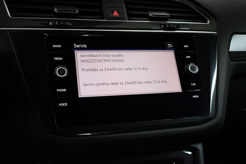 Volkswagen Tiguan Allspace 2.0 TDI 4x4*DSG*TAŽNÉ*DPH*ČR 1 - fotka 38 z 49