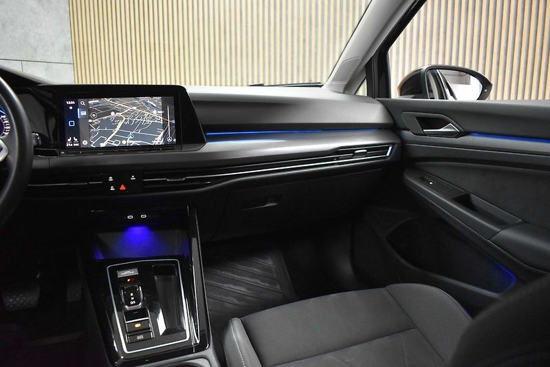 Volkswagen Golf 1.5 TSI STYLE*2xPNEU*DPH*ČR 1M - fotka 10 z 35