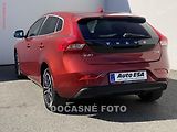 Volvo V40 (2017) 2.0 D2, LED, kamera - náhled 2