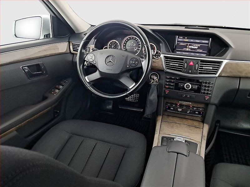 Mercedes-Benz Třídy E (2009) E 350 CDI, Automat, Serv.kniha - fotka 7 z 18