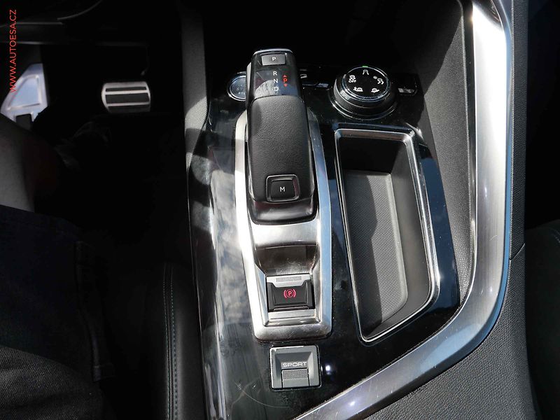 Peugeot 5008 (2019) 1.5 HDi, Crossway, AT, LED - fotka 18 z 30