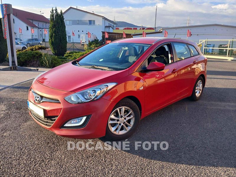 Hyundai i30 (2014) 1.6 CVVT, 1.maj,ČR, AC, tempo - fotka 1 z 3