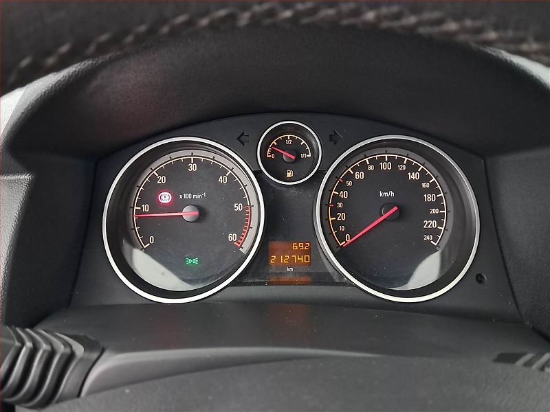 Opel Astra (2008) 1.9 CDTI, pěkný stav - fotka 11 z 16
