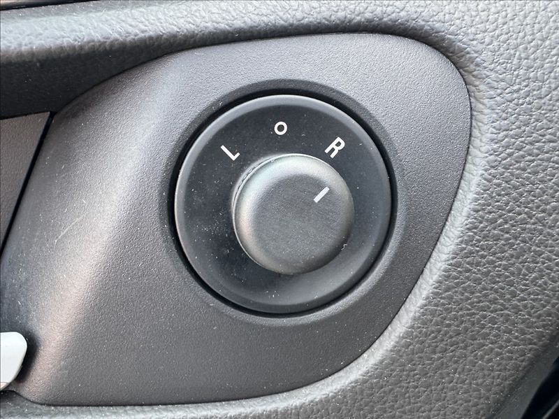 Opel Insignia 1,6 i 85kW tažné KLIMA ALU - fotka 25 z 50