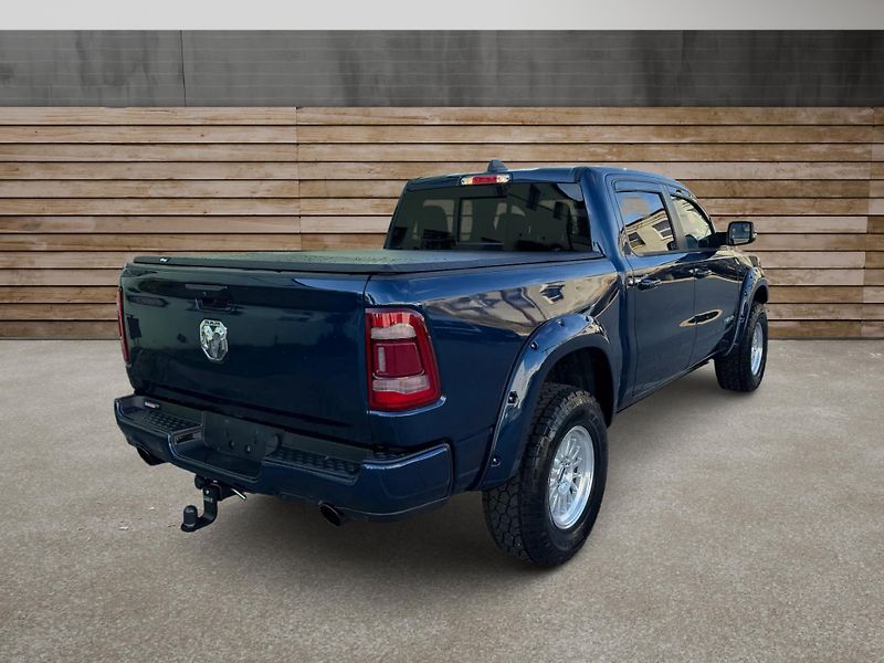 Dodge RAM (2024) +LARAMIE+OFFROAD PAKET+ - fotka 3 z 26