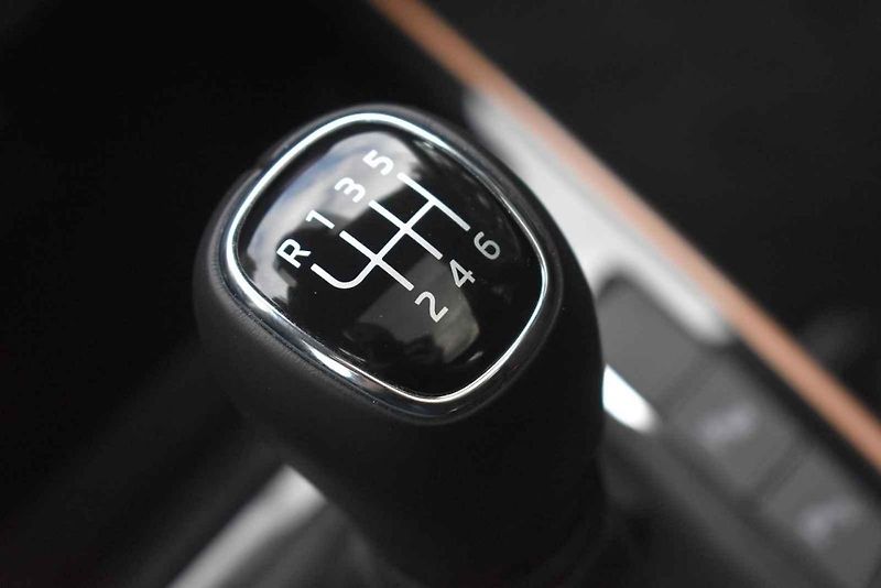 Nová Fabia v Jizerských horách s výhledem na Ještěd
